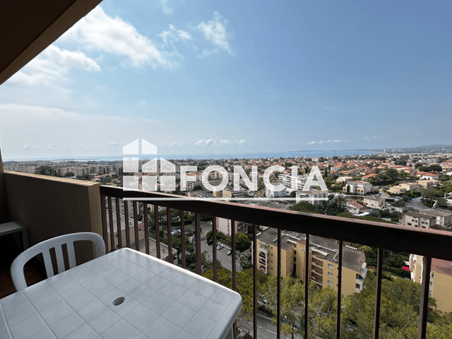 Appartement meublé 2 pièces (47.3 m²) à louer - Cagnes-sur-mer (06800)