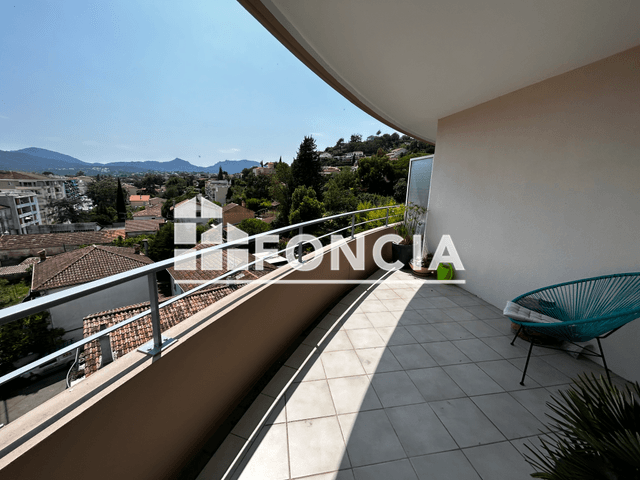 Appartement 3 pièces (66.75 m²) à louer - Mandelieu (06210)