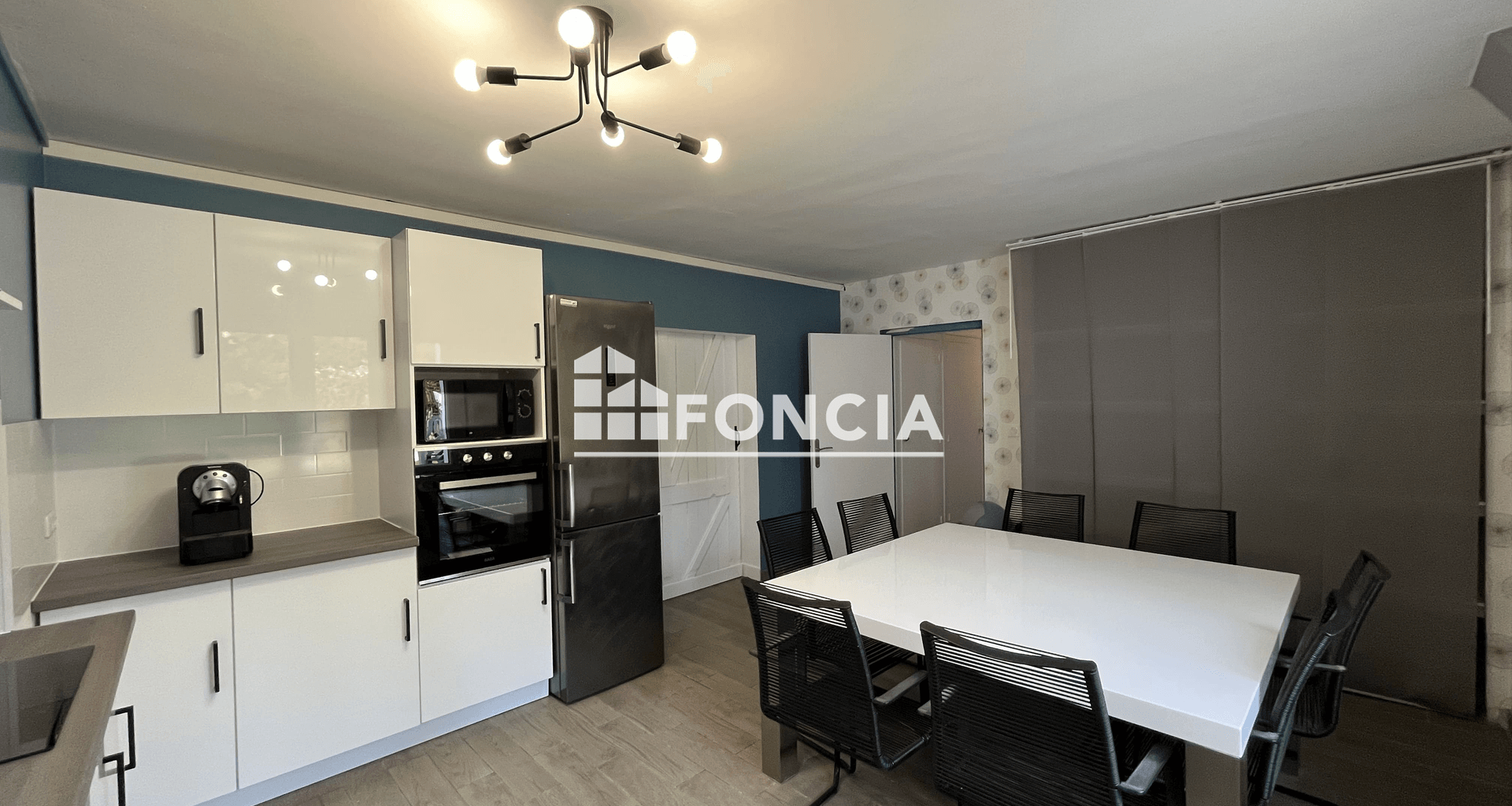 Maison 10 pièces (169.96 m²) à louer - Saint-nazaire (44600)