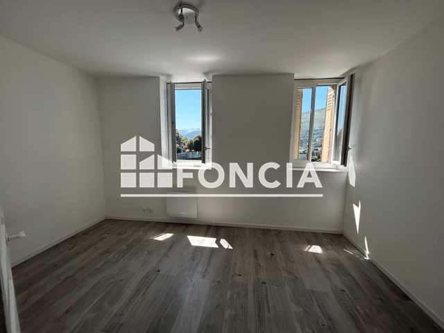 Appartement 4 pièces (68.86 m²) à louer - Lourdes (65100)
