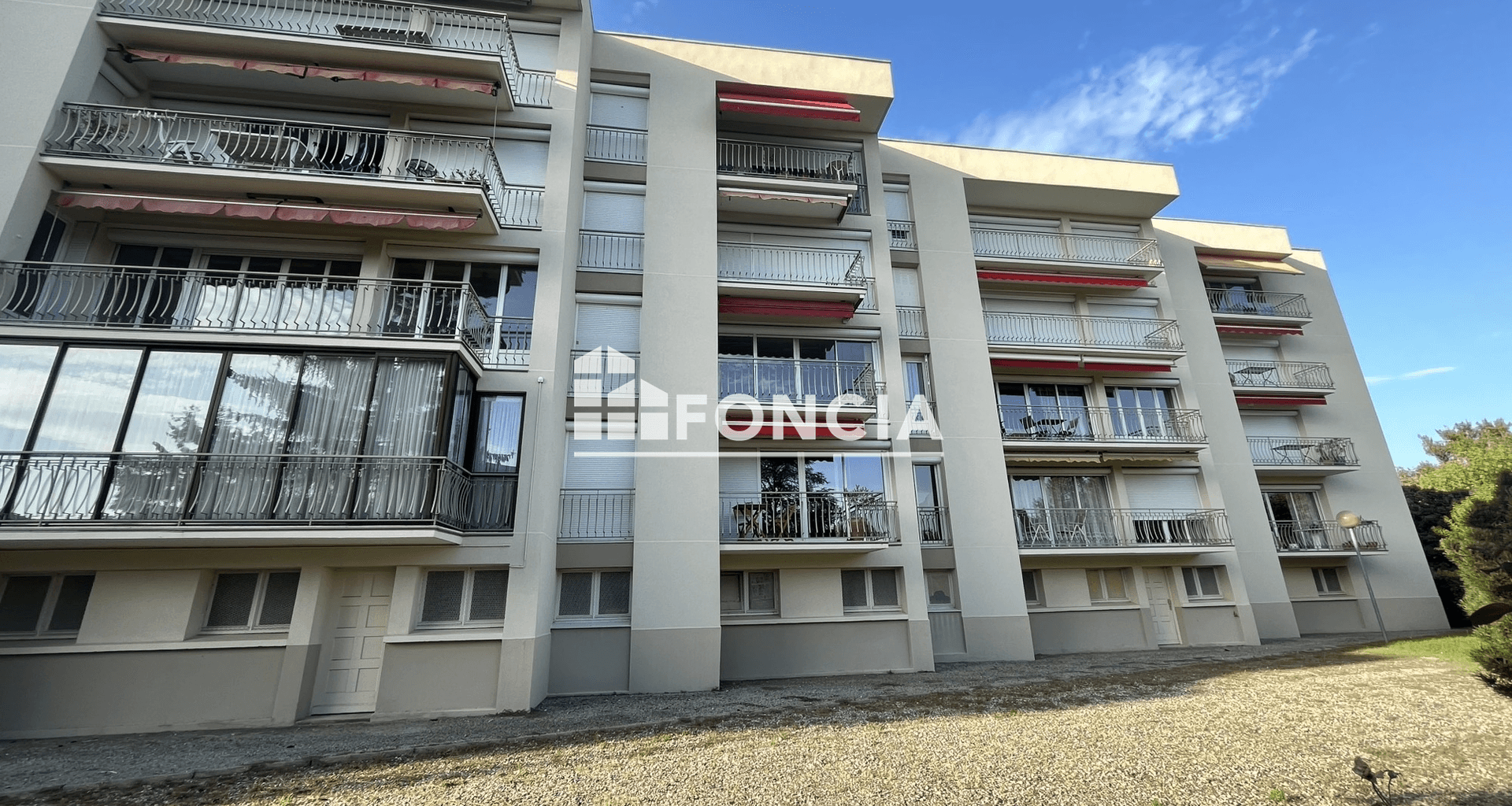 Appartement 3 pièces (73.98 m²) à louer - Guilherand-granges (07500)