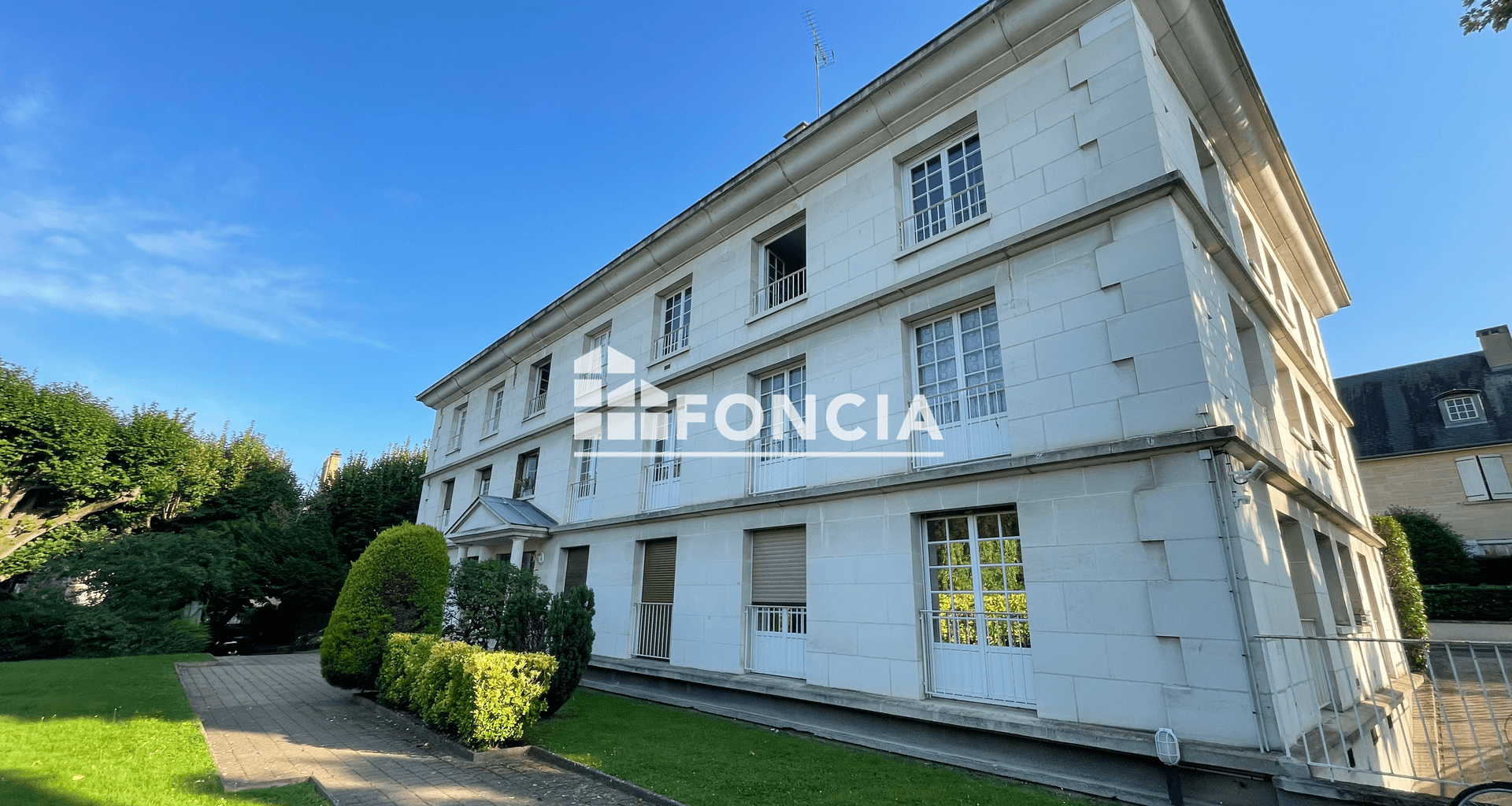 Appartement meublé 2 pièces (39.2 m²) à louer - Sceaux (92330)