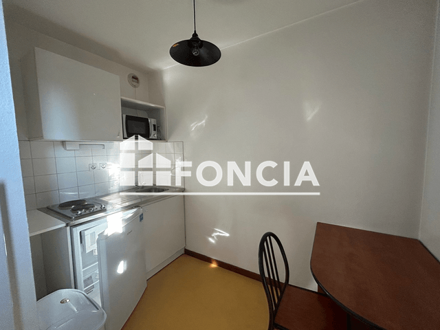 Studio meublé (21 m²) à louer - Saint Etienne (42000)