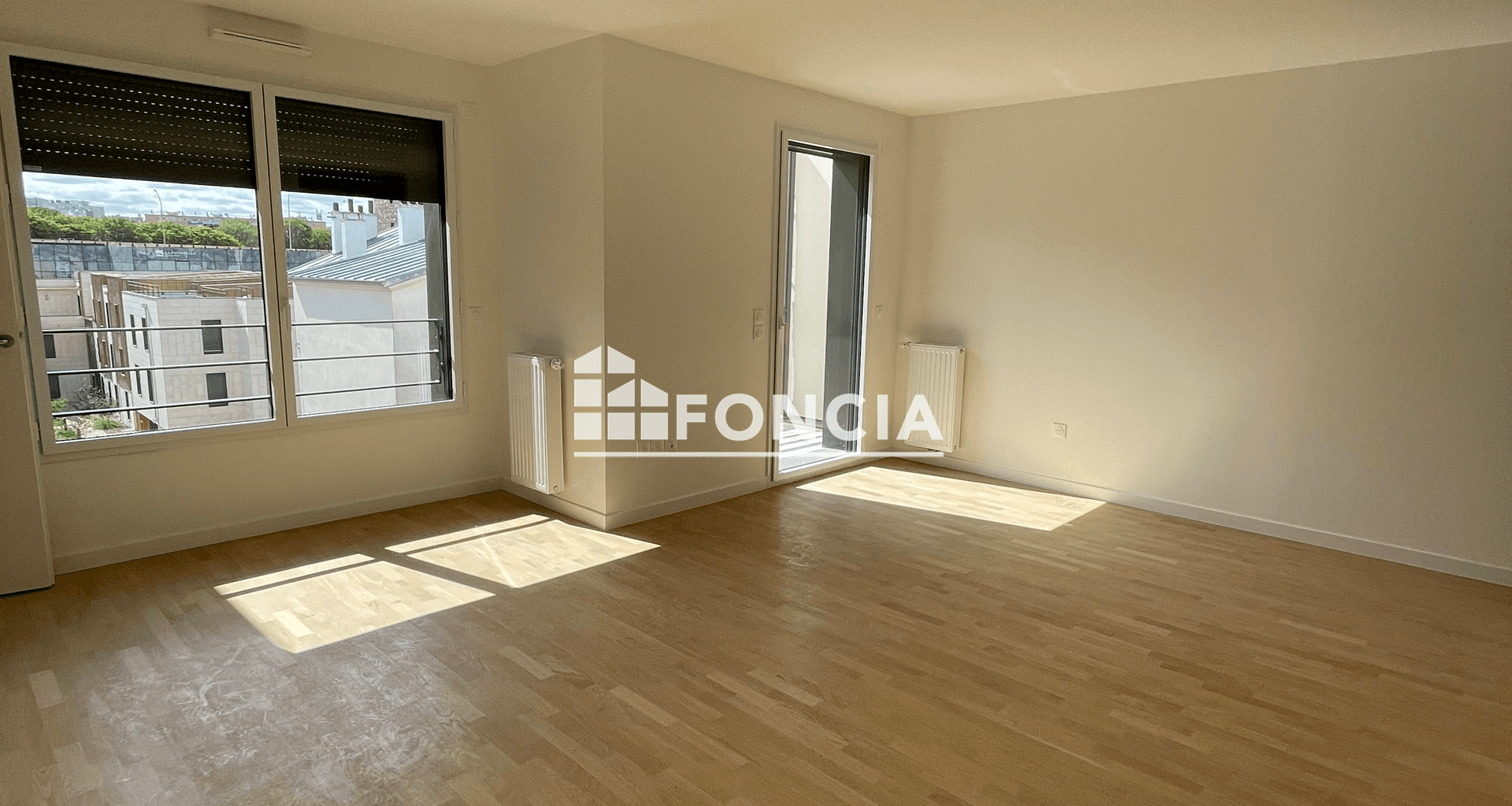 Appartement 5 pièces (104.9 m²) à louer - Clichy (92110)