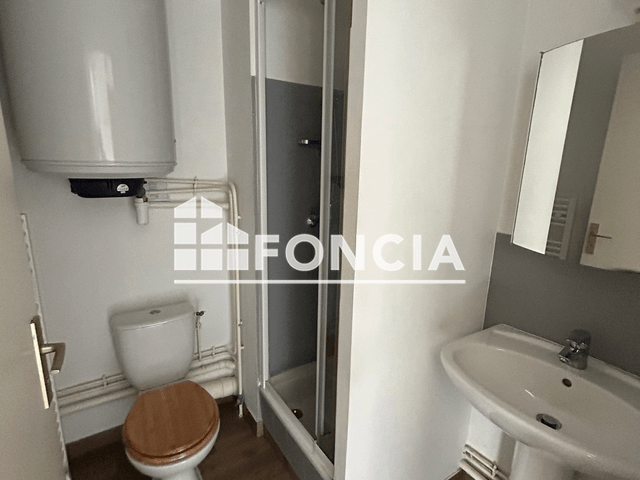 Appartement meublé 2 pièces (27.43 m²) à louer - La Roche Sur Yon (85000)