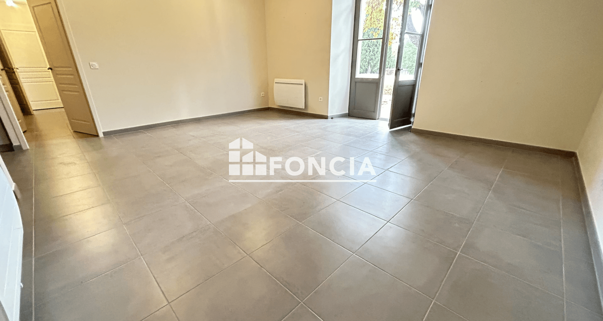 Appartement 3 pièces (82 m²) à louer - Viols-en-laval (34380)