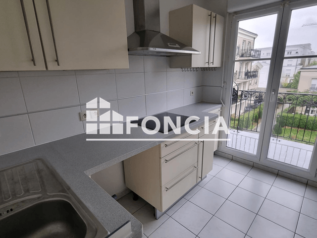 Appartement 2 pièces (48.9 m²) à louer - Serris (77700)