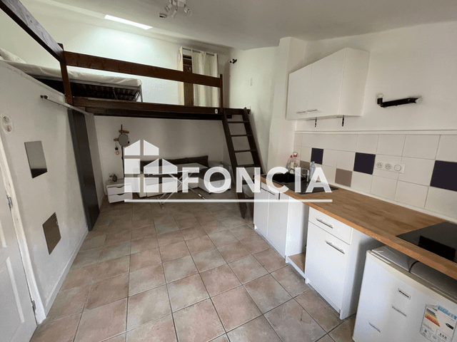 Studio meublé (21.6 m²) à louer - Le Beausset (83330)