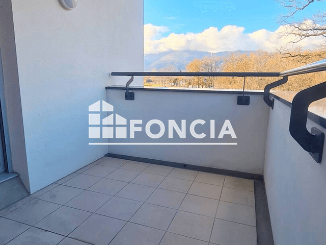 Appartement 3 pièces (76.74 m²) à louer - Prevessin Moens (01280)