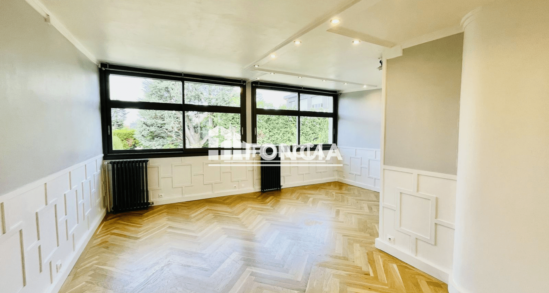 Appartement 5 pièces (104.78 m²) à louer - Versailles (78000)