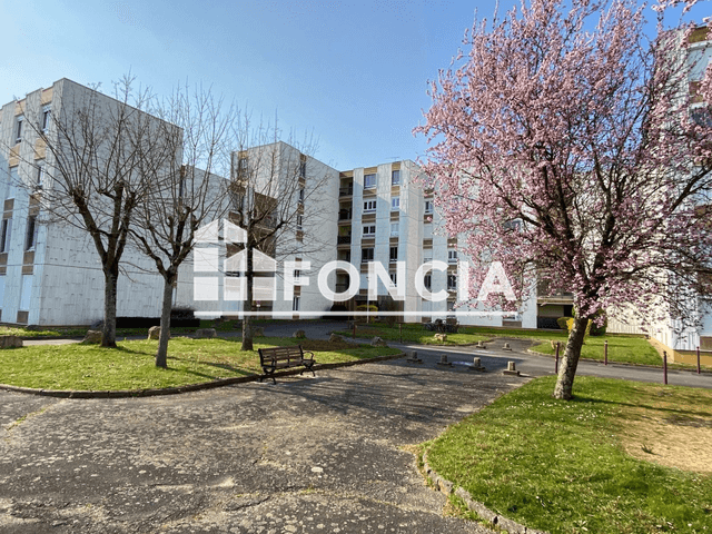 Appartement 4 pièces (79.9 m²) à louer - Poitiers (86000)