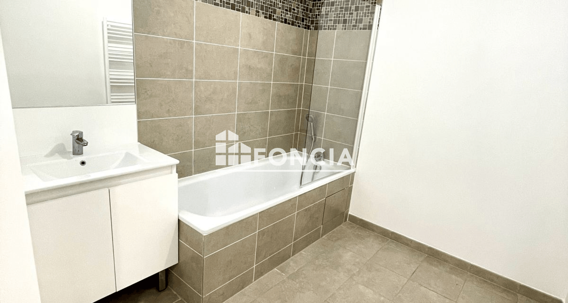 Appartement 3 pièces (66.66 m²) à louer - Pantin (93500)