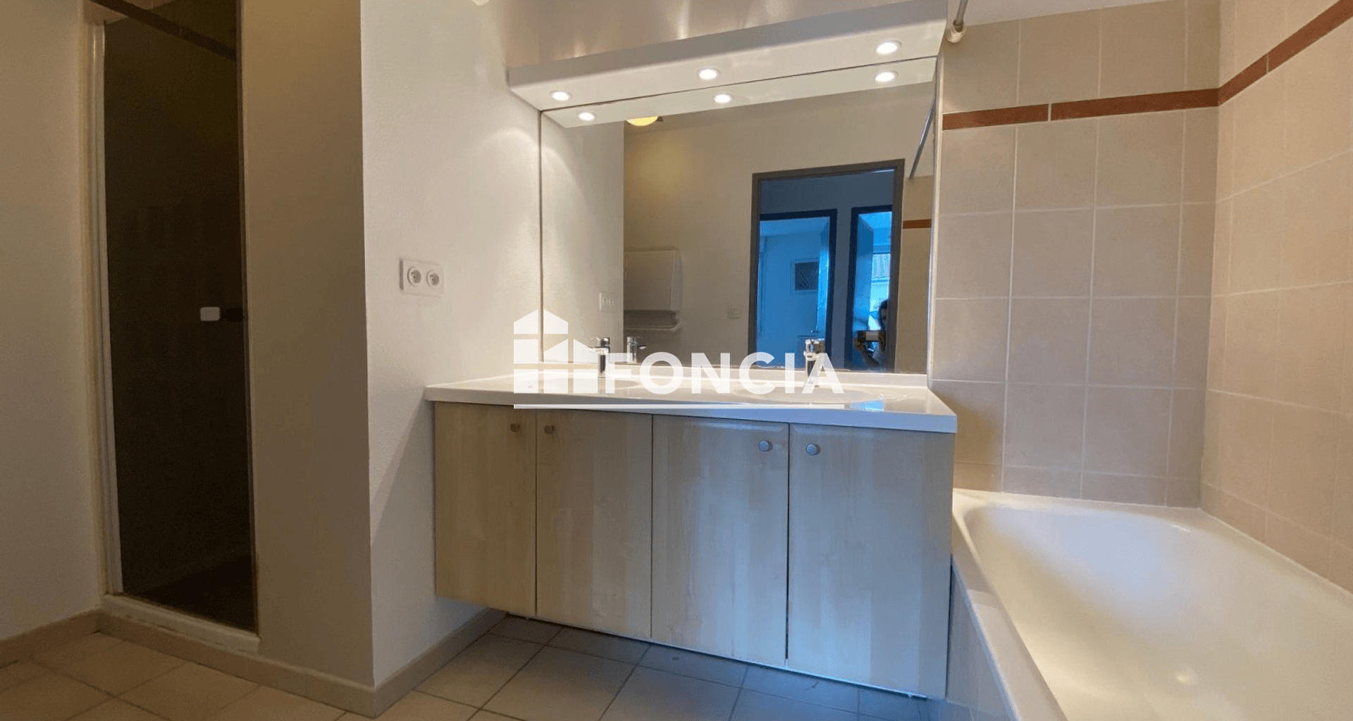 Appartement 4 pièces (83.38 m²) à louer - Poitiers (86000)