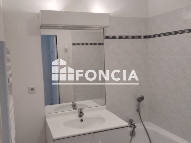 Appartement meublé 2 pièces (49.11 m²) à louer - Villefanche Sur Saone (69400)