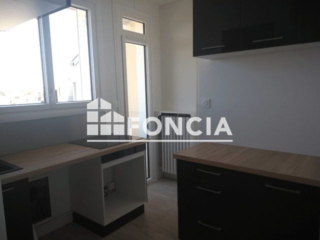 Appartement 2 pièces (46.92 m²) à louer - Poitiers (86000)