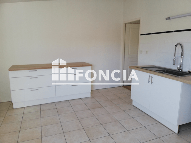 Appartement 4 pièces (100.9 m²) à louer - La Rochelle (17000)