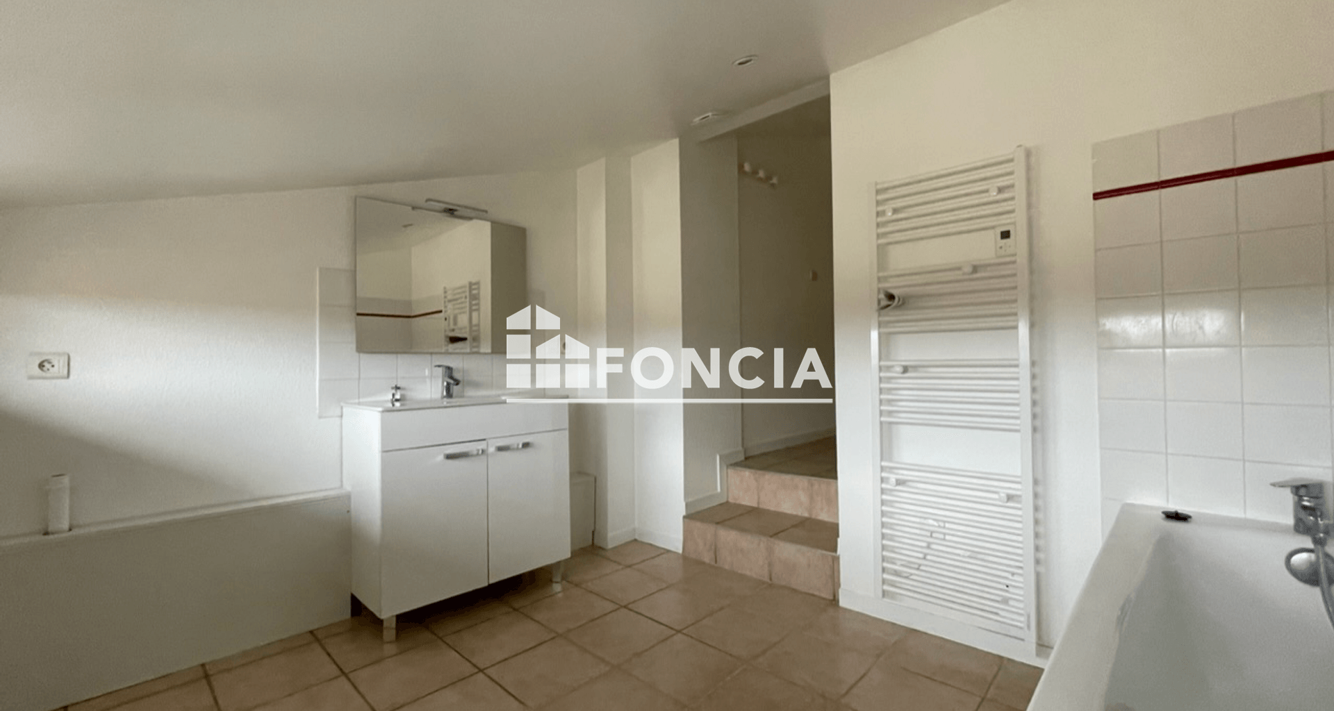 Appartement 3 pièces (66.81 m²) à louer - Saint-trivier-sur-moignans (01990)
