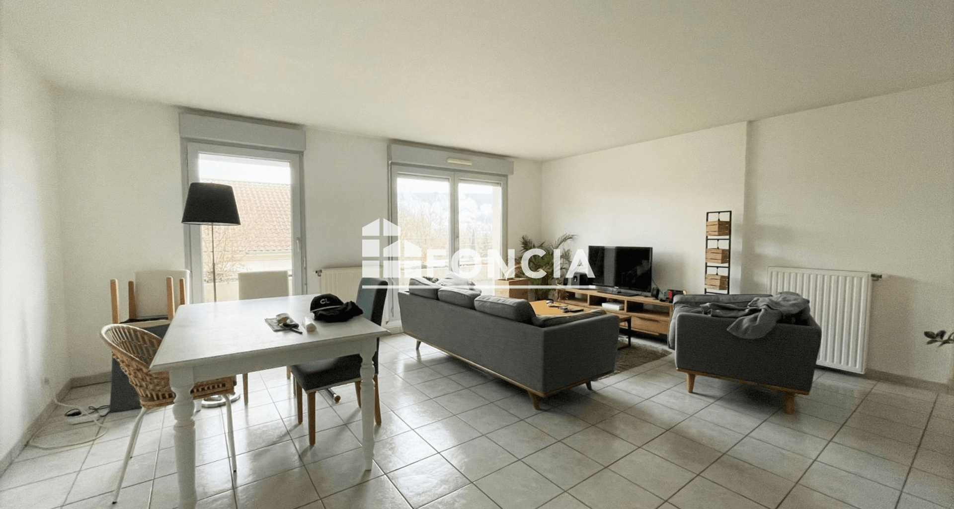 Appartement 5 pièces (116.97 m²) à louer - Fontaines-sur-saône (69270)