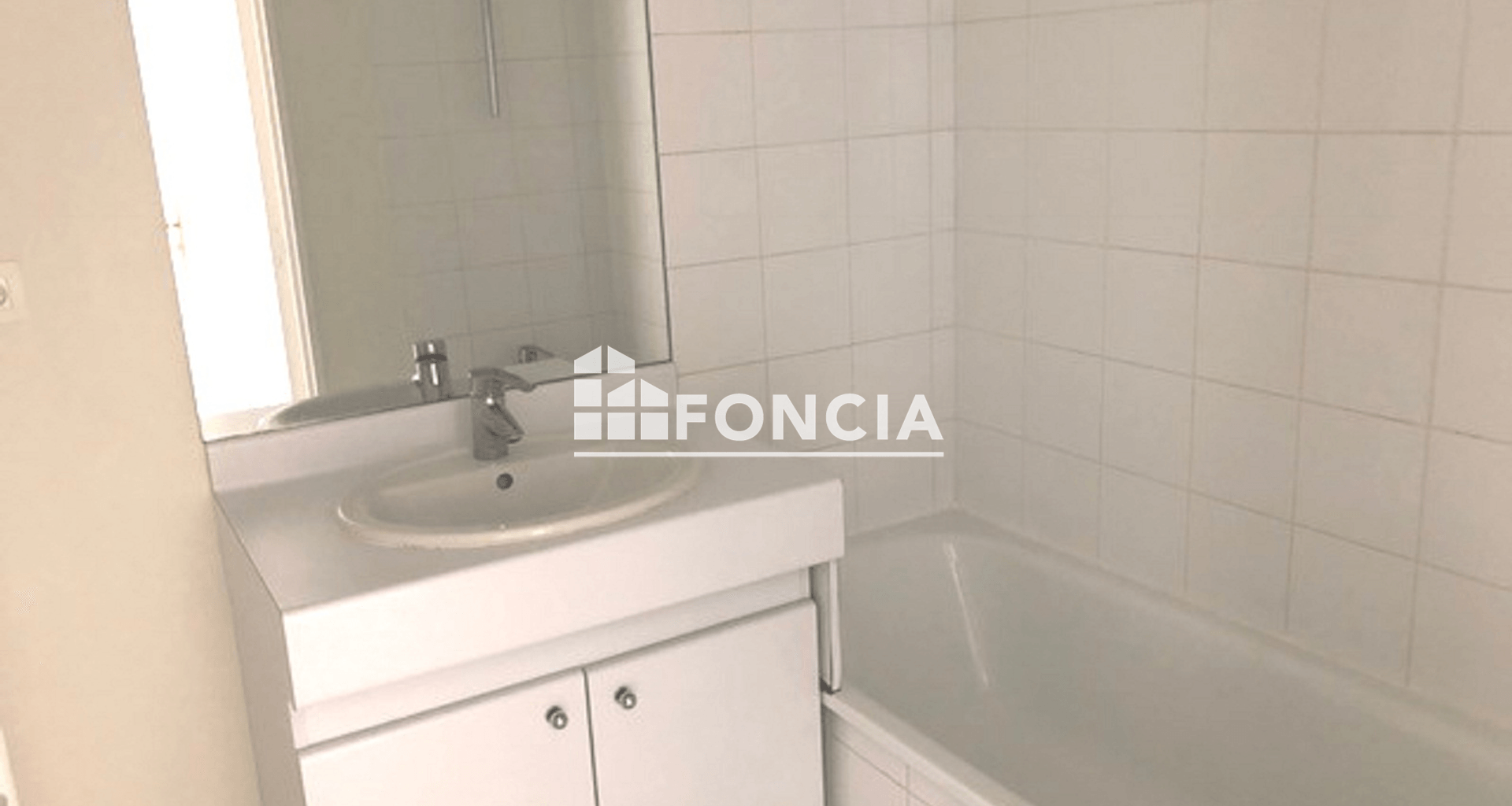 Appartement 3 pièces (63.51 m²) à louer - Lyon 8ᵉ (69008)