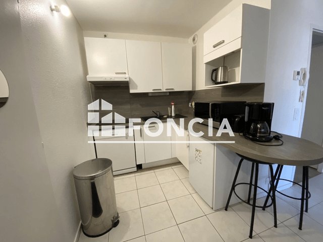 Appartement meublé 2 pièces (39.73 m²) à louer - La Rochelle (17000)