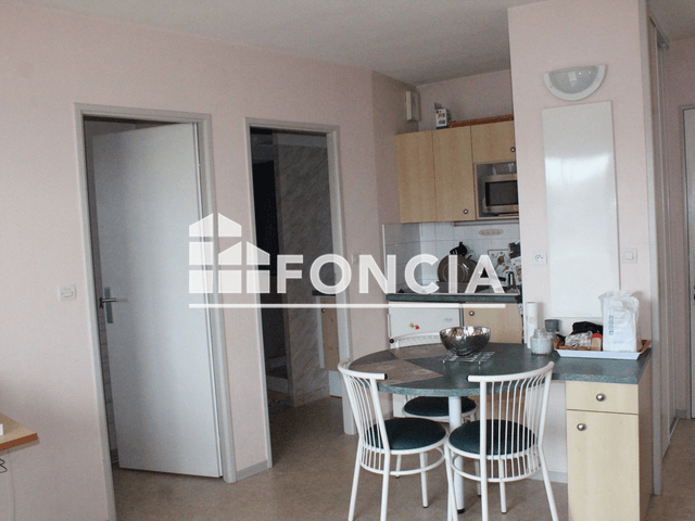 Studio meublé (30.3 m²) à louer - La Rochelle (17000)