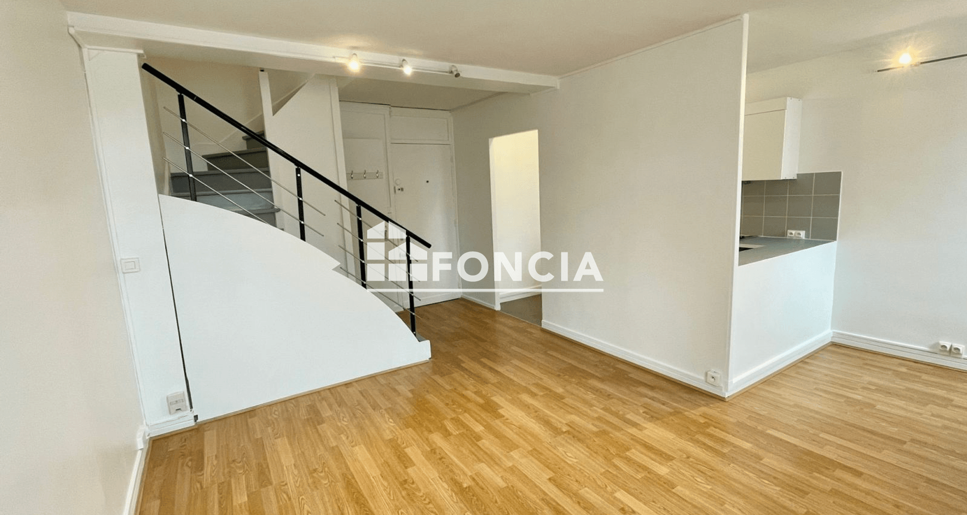 Appartement 3 pièces (52.03 m²) à louer - Paris 15ᵉ (75015)