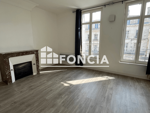 Appartement 2 pièces (55.6 m²) à louer - Niort (79000)
