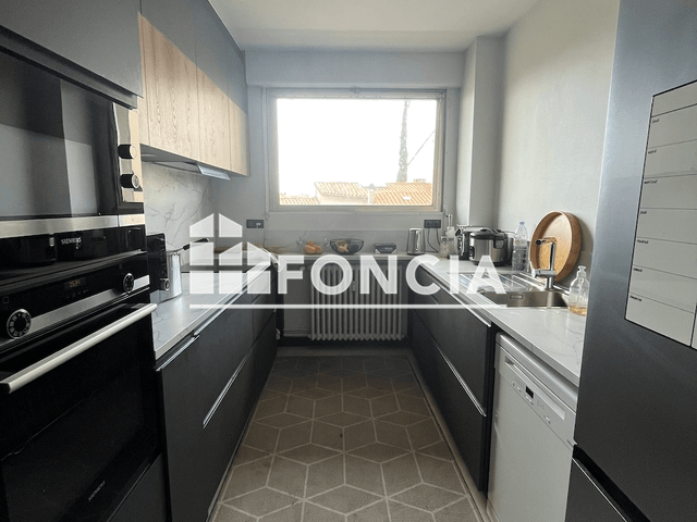 Appartement 6 pièces (186.86 m²) à louer - Niort (79000)