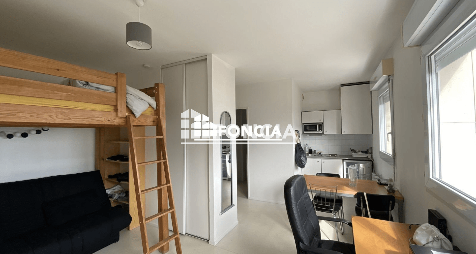 Studio meublé (24.84 m²) à louer - La Rochelle (17000)