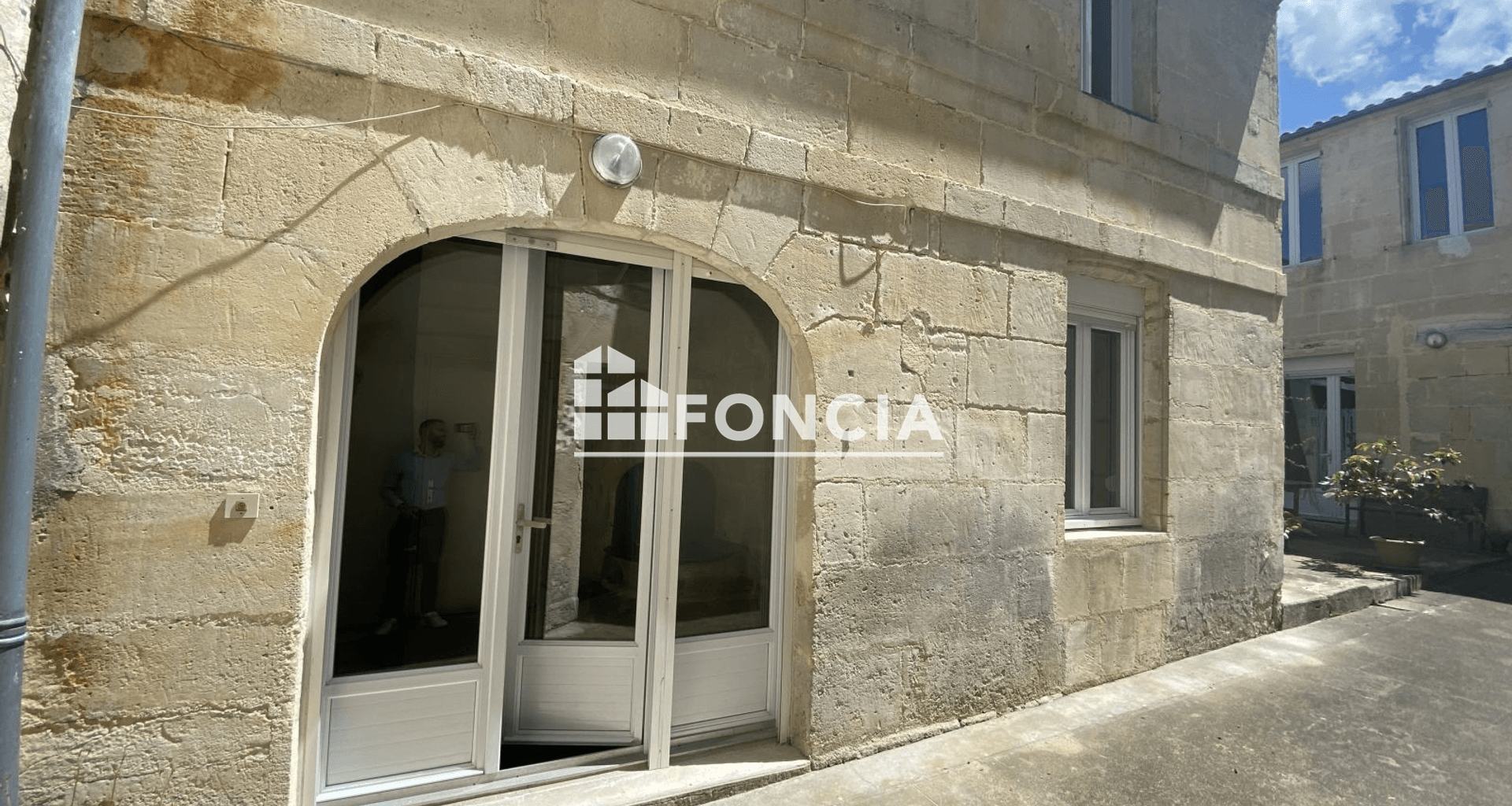 Appartement 3 pièces (76.36 m²) à louer - Rochefort (17300)