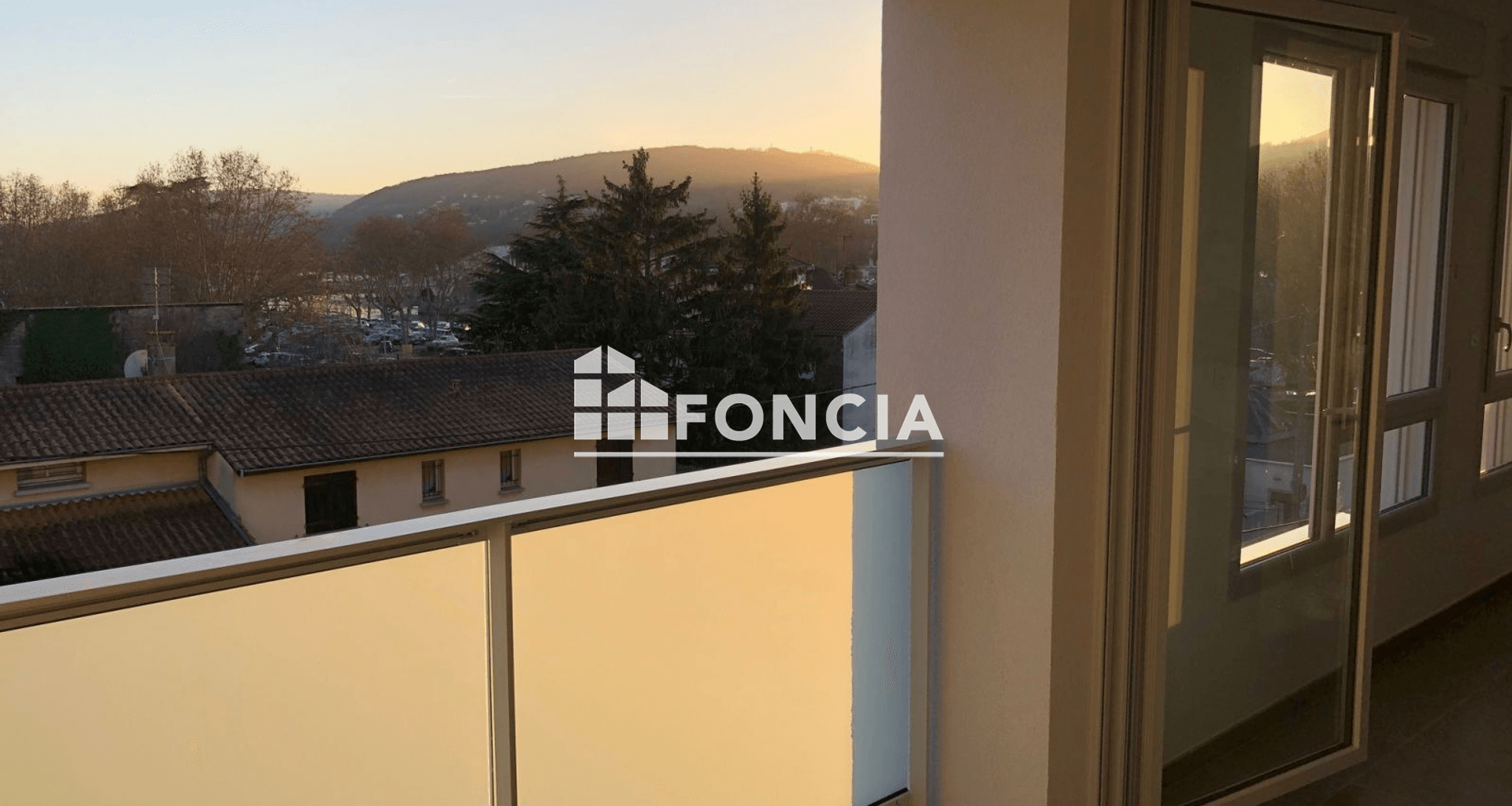 Appartement 3 pièces (69.9 m²) à louer - Neuville-sur-saône (69250)