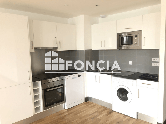 Appartement 3 pièces (72.14 m²) à louer - Rochefort (17300)