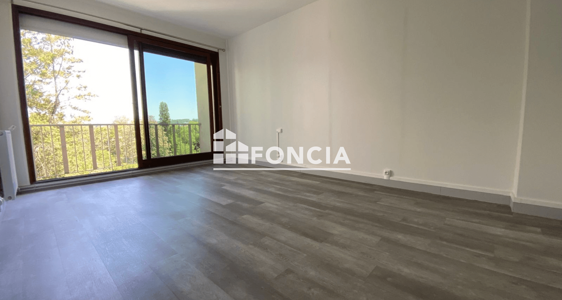 Appartement 4 pièces (103.72 m²) à louer - Poitiers (86000)
