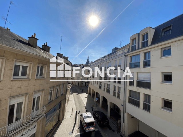 Appartement 2 pièces (59.3 m²) à louer - Poitiers (86000)