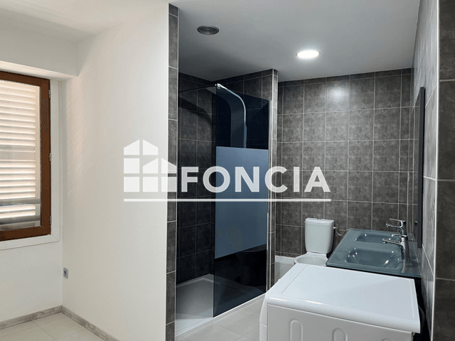 Appartement 4 pièces (107 m²) à louer - Saint-jean-de-maurienne (73300)