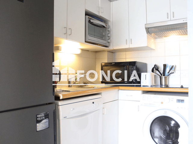 Appartement meublé 2 pièces (38.47 m²) à louer - La Rochelle (17000)
