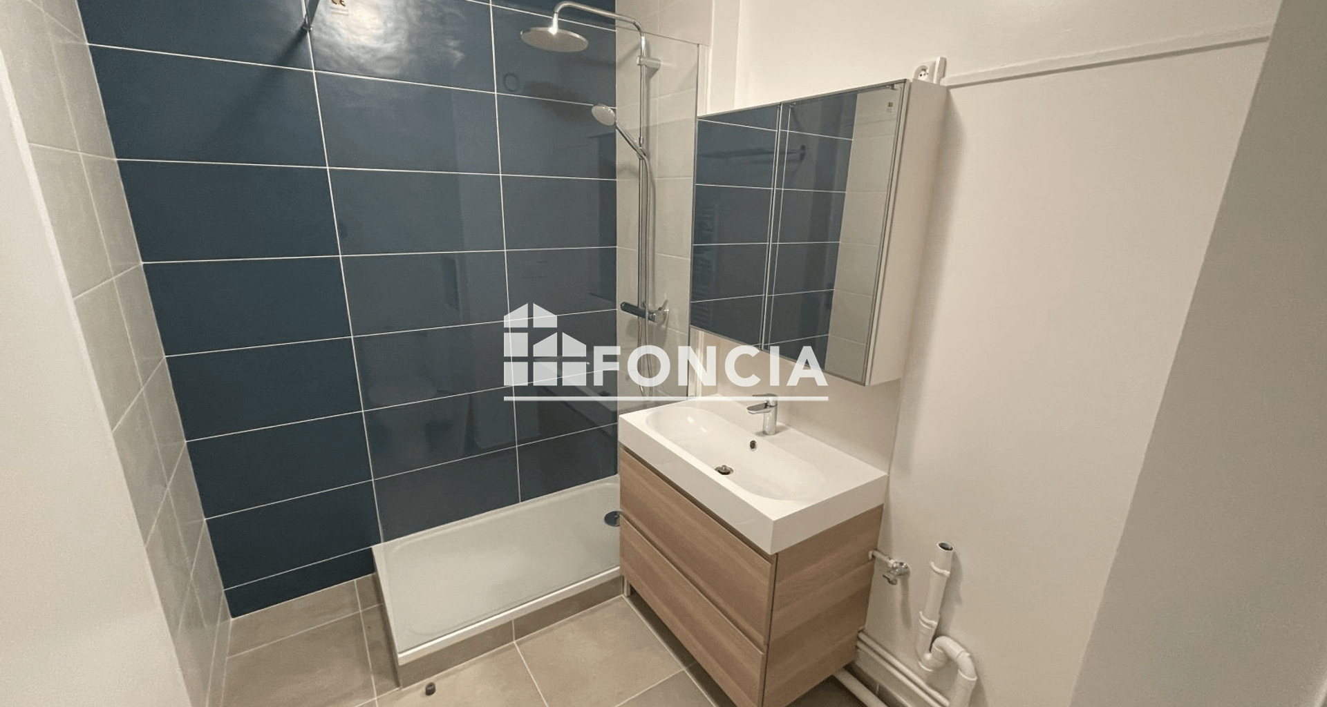 Appartement 3 pièces (72.23 m²) à louer - Neuilly-sur-seine (92200)