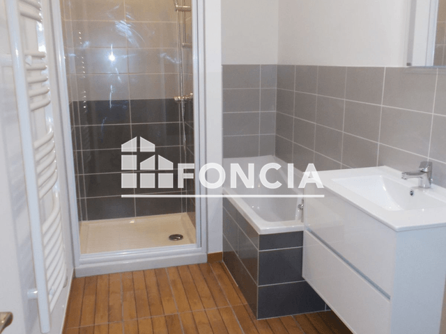 Maison 4 pièces (72.99 m²) à louer - Rochefort (17300)