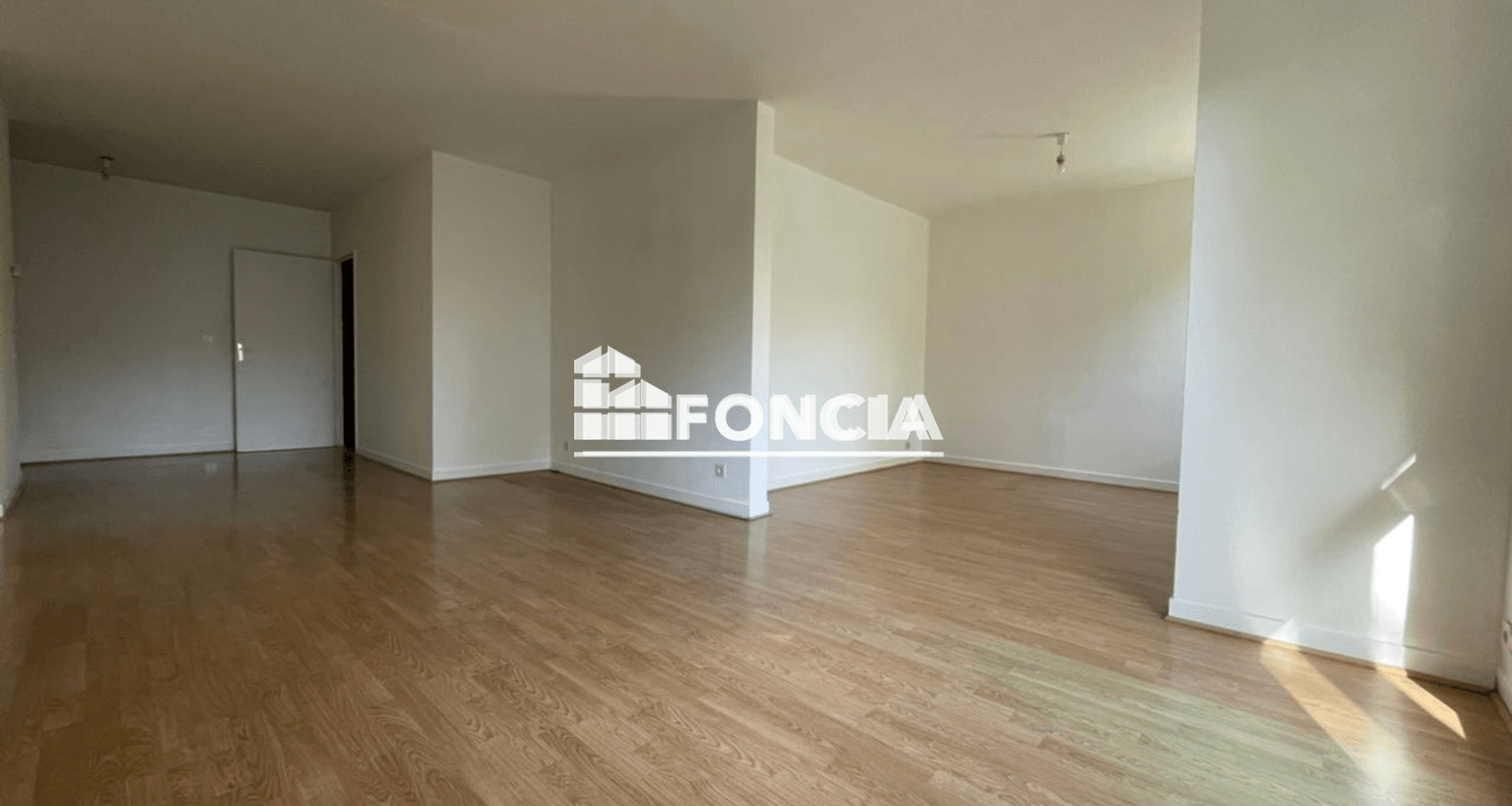 Appartement 5 pièces (99.47 m²) à louer - Chatou (78400)