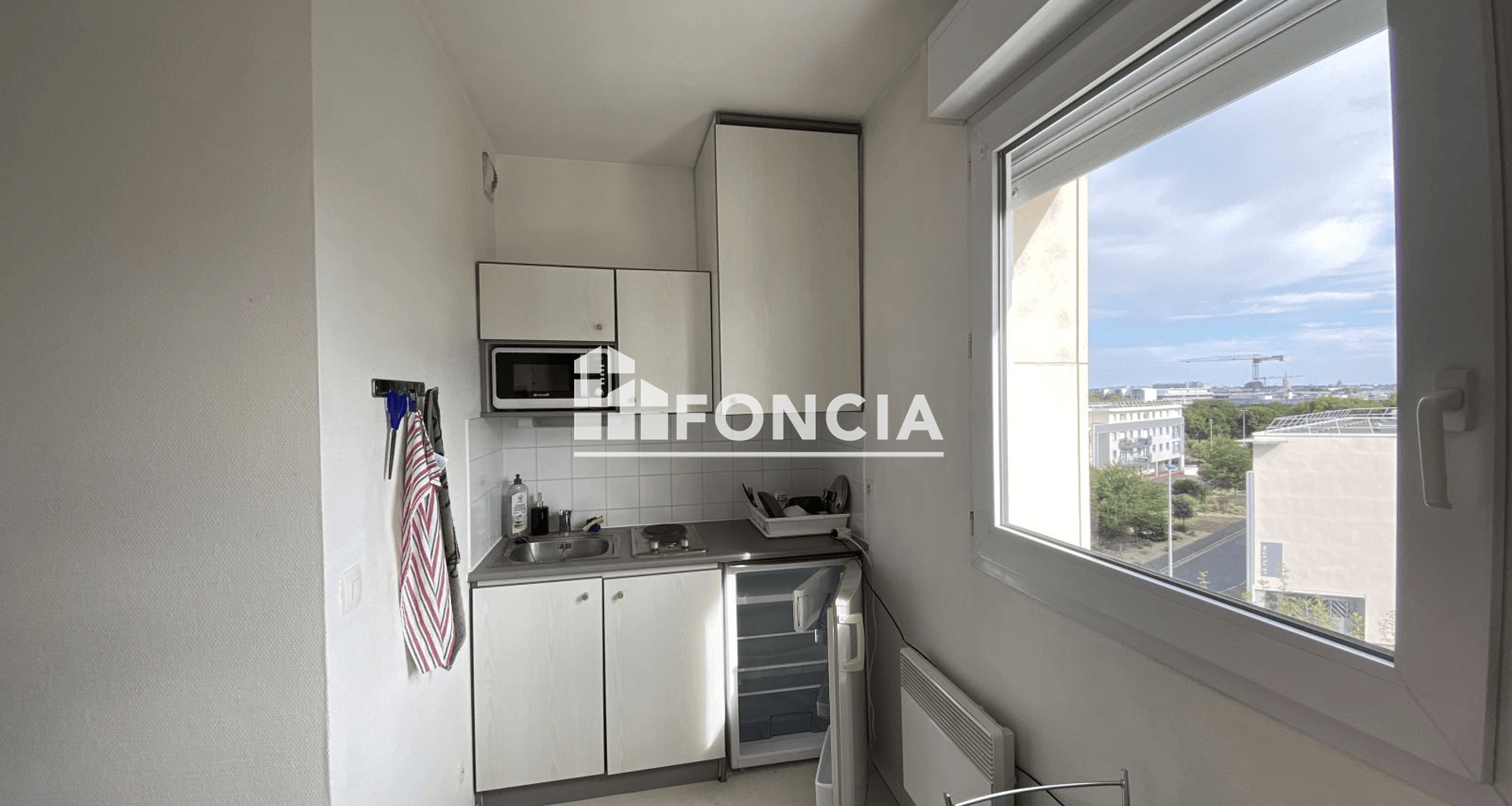 Studio meublé (24.84 m²) à louer - La Rochelle (17000)