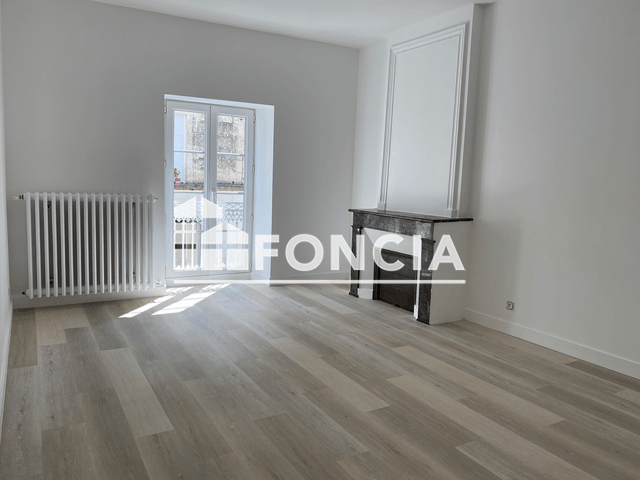 Appartement 4 pièces (92.1 m²) à louer - Jonzac (17500)