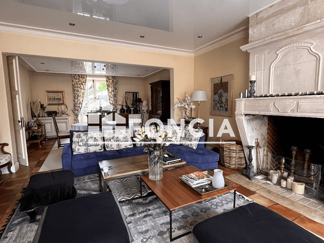 Appartement meublé 7 pièces (431 m²) à louer - Coulon (79510)