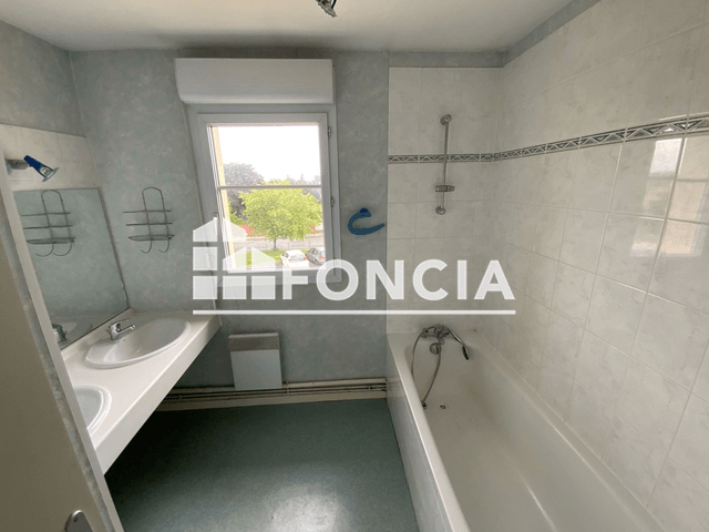 Appartement 3 pièces (67 m²) à louer - Meyzieu (69330)