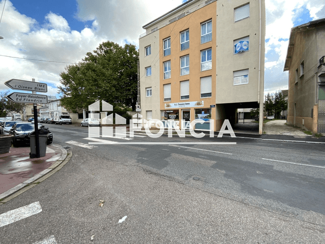 Appartement 3 pièces (77.94 m²) à louer - Decines Charpieu (69150)