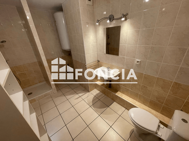 Appartement 3 pièces (77.94 m²) à louer - Decines Charpieu (69150)