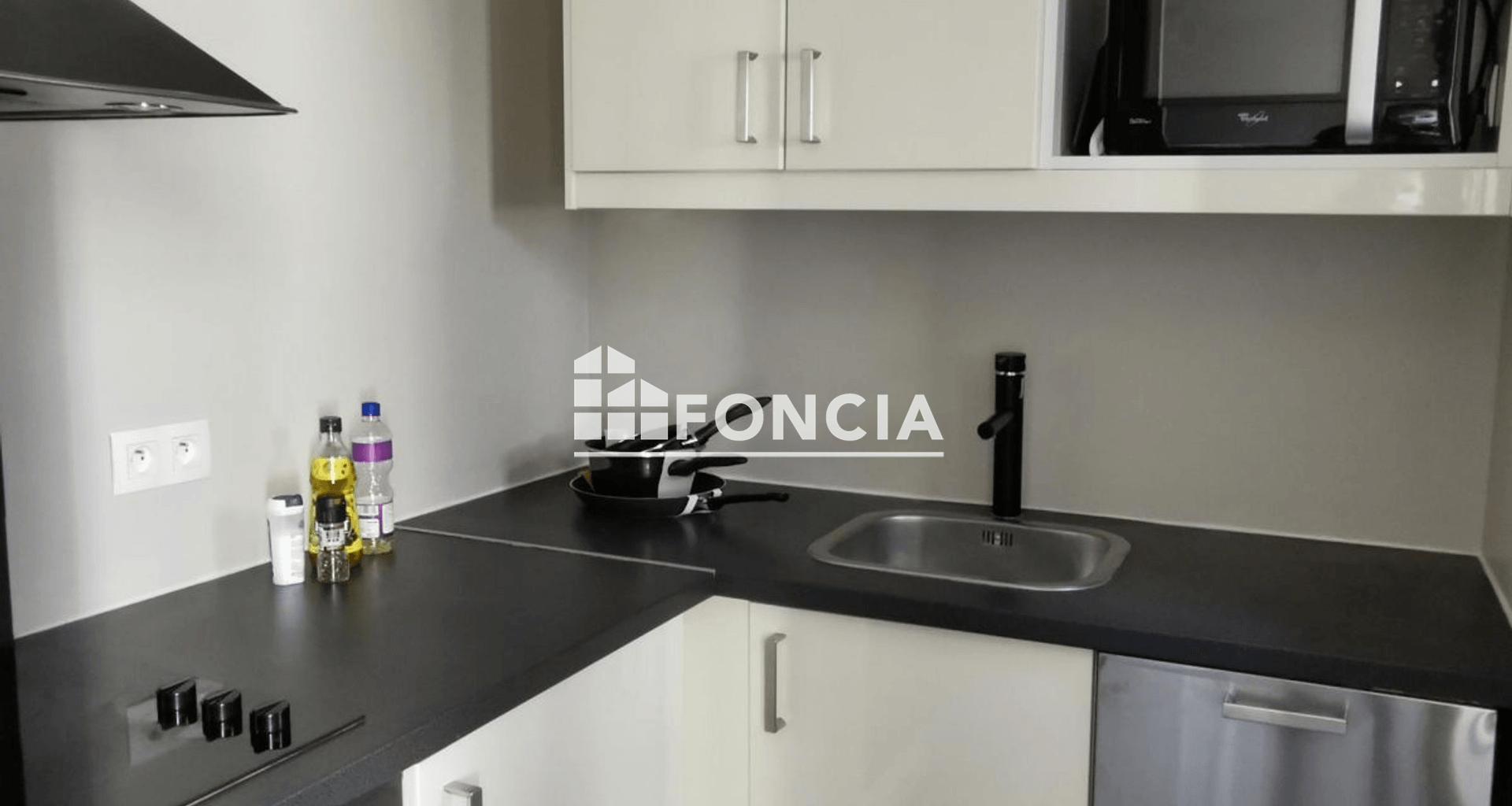 Appartement meublé 2 pièces (30.44 m²) à louer - La Rochelle (17000)