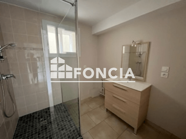 Maison 3 pièces (71.96 m²) à louer - St Claud (16450)