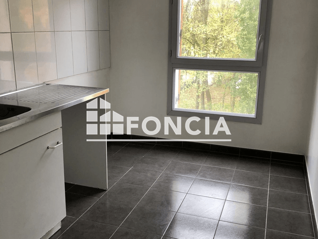 Appartement 2 pièces (45.7 m²) à louer - Trappes (78190)