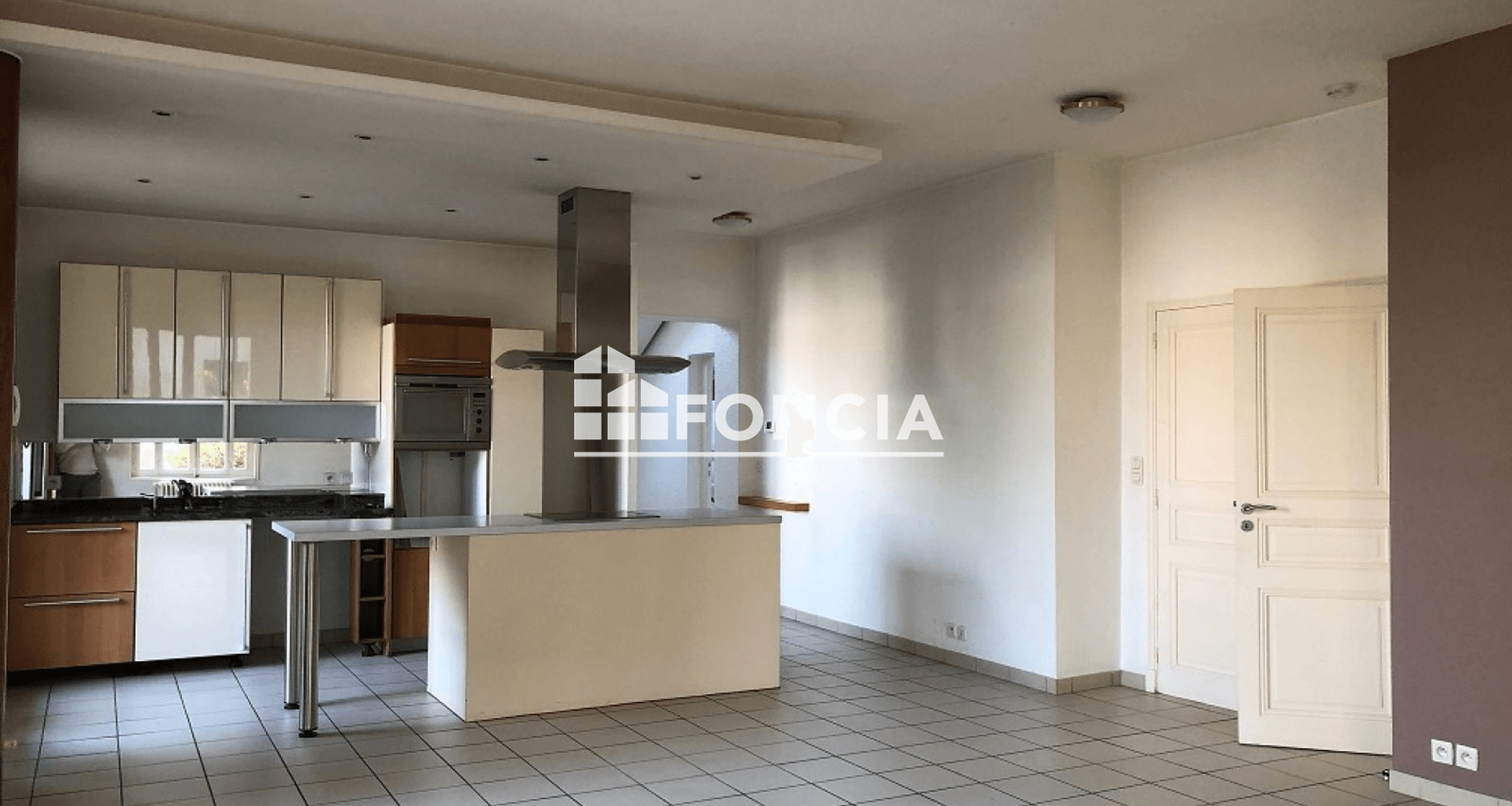 Maison 5 pièces (131.1 m²) à louer - Neuville-sur-saône (69250)