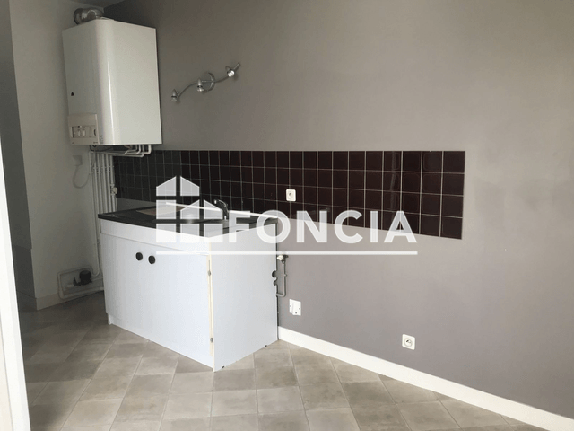 Appartement 3 pièces (75.22 m²) à louer - Chatellerault (86100)